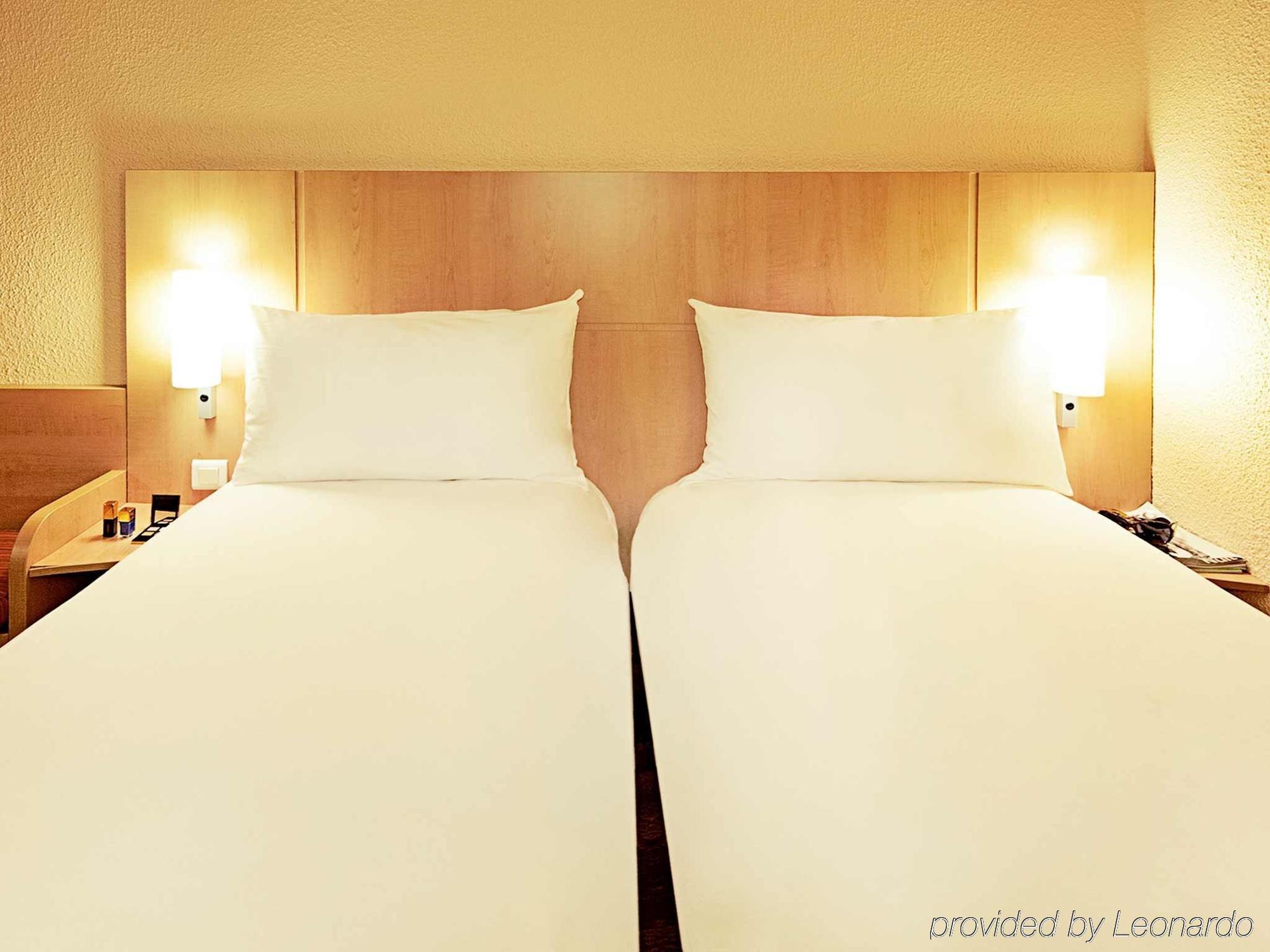 Ibis Clermont Ferrand Sud Herbet מראה חיצוני תמונה